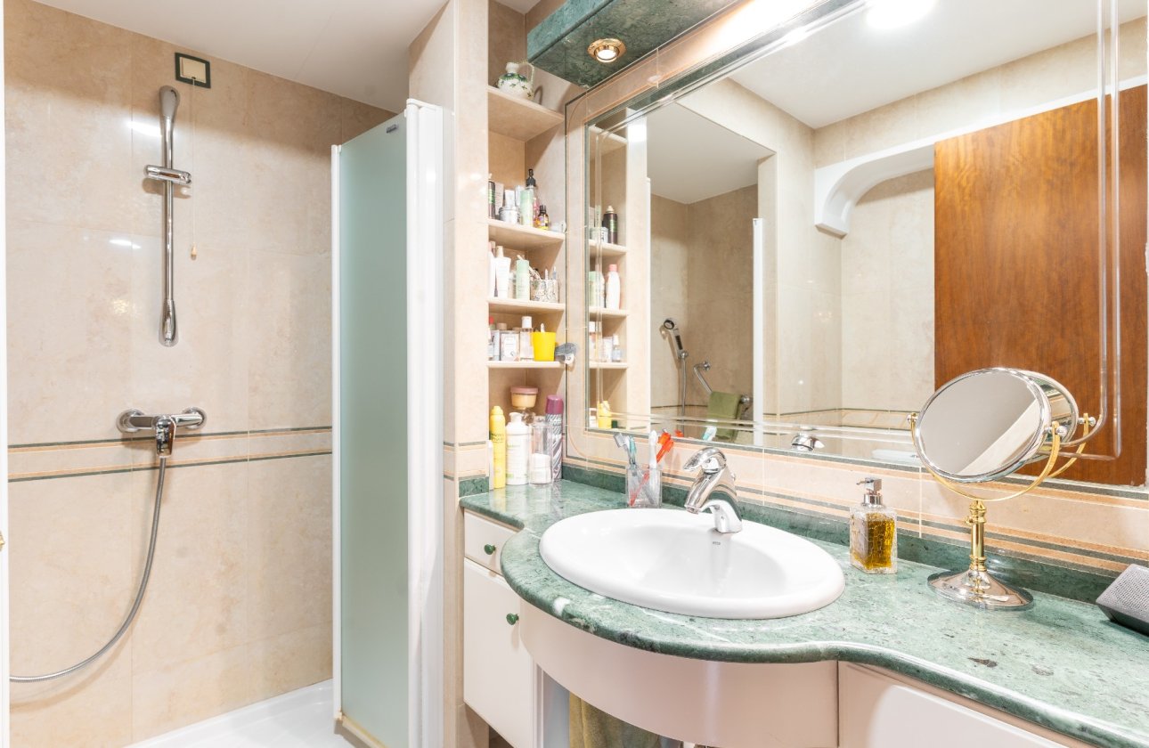Revente - Appartement - Alicante - Center