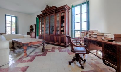 Resale - Villa - Alicante - Center
