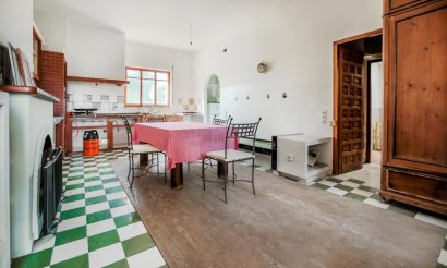 Resale - Villa - Alicante - Center