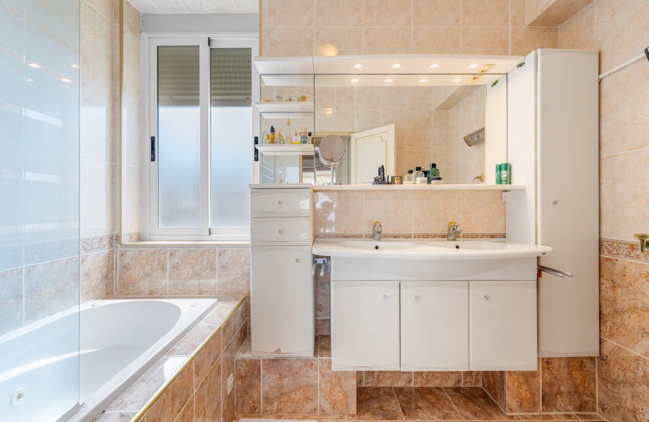 Resale - Apartment / flat - Benidorm - Levante