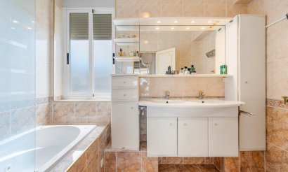 Resale - Apartment / flat - Benidorm - Levante