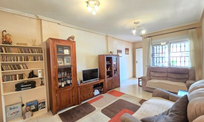 Resale - Apartment / flat - Orihuela Costa - Los Altos *