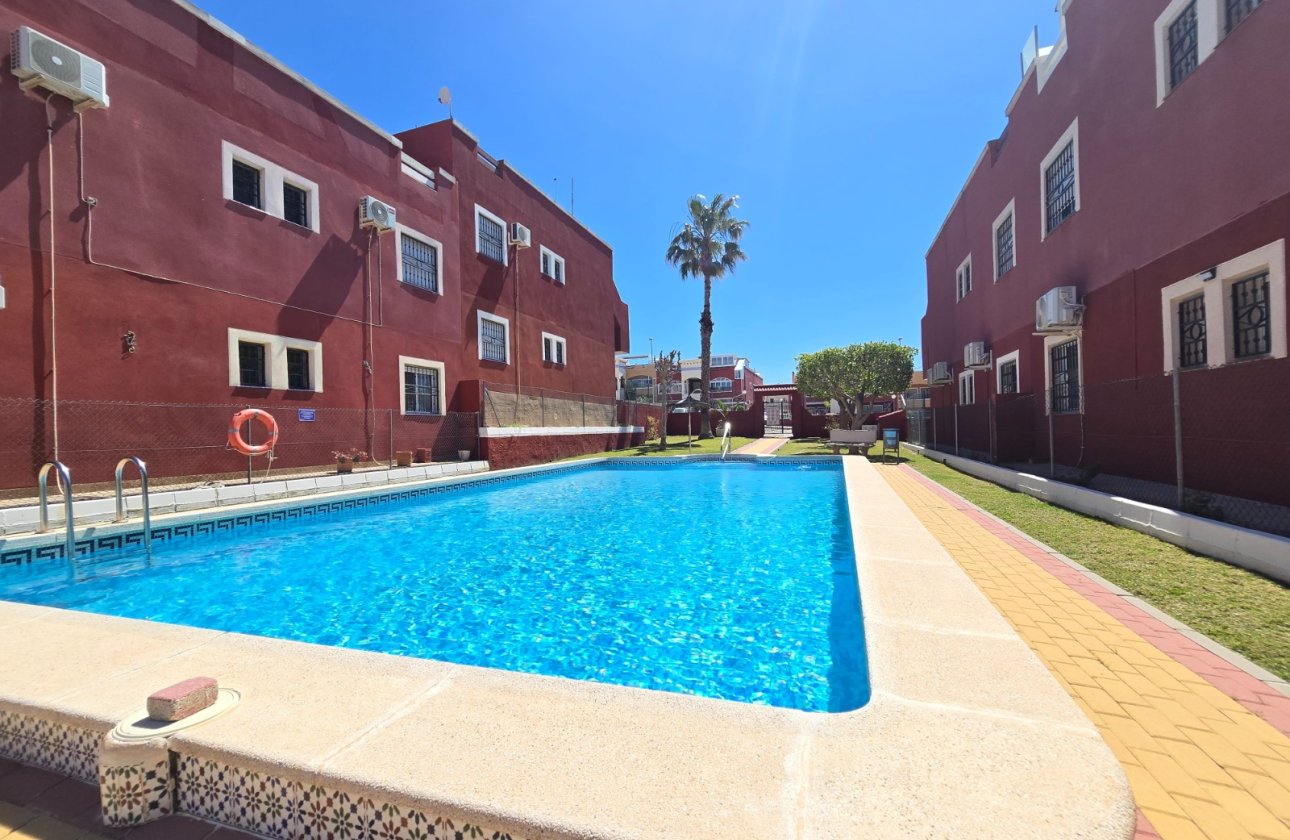 Resale - Apartment / flat - Orihuela Costa - Los Altos *
