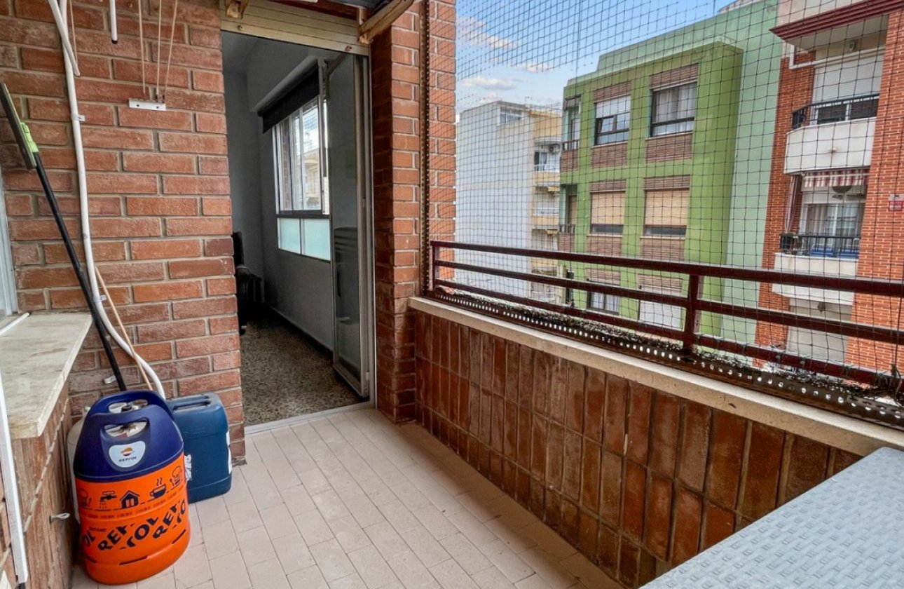 Resale - Apartment / flat - Guardamar del Segura - Pueblo