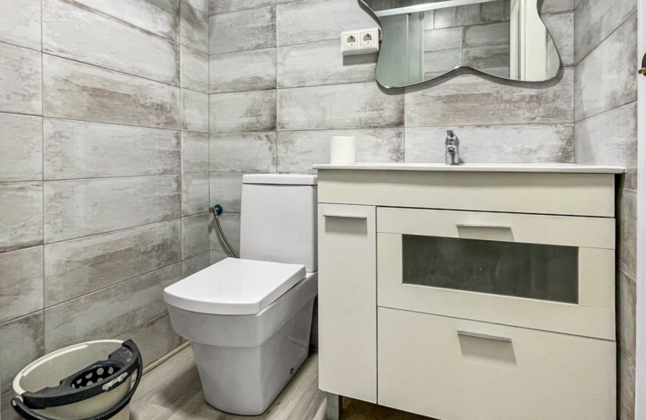 Resale - Apartment / flat - Guardamar del Segura - Pueblo