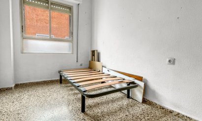 Resale - Apartment / flat - Guardamar del Segura - Pueblo