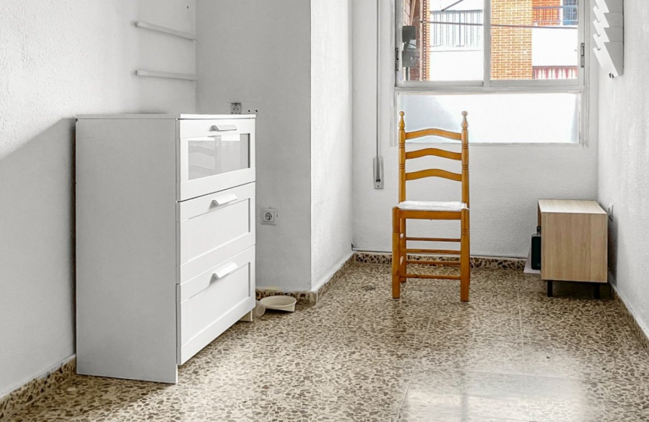 Resale - Apartment / flat - Guardamar del Segura - Pueblo