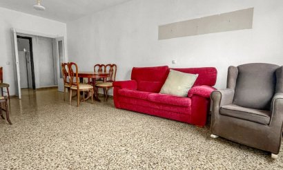 Resale - Apartment / flat - Guardamar del Segura - Pueblo
