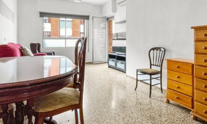 Resale - Apartment / flat - Guardamar del Segura - Pueblo