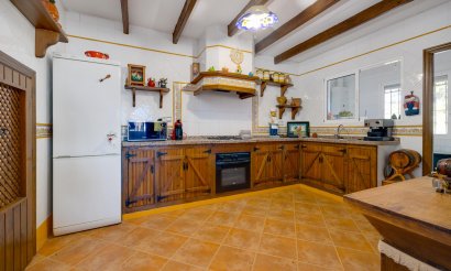 Reventa - Villa - San Miguel de Salinas