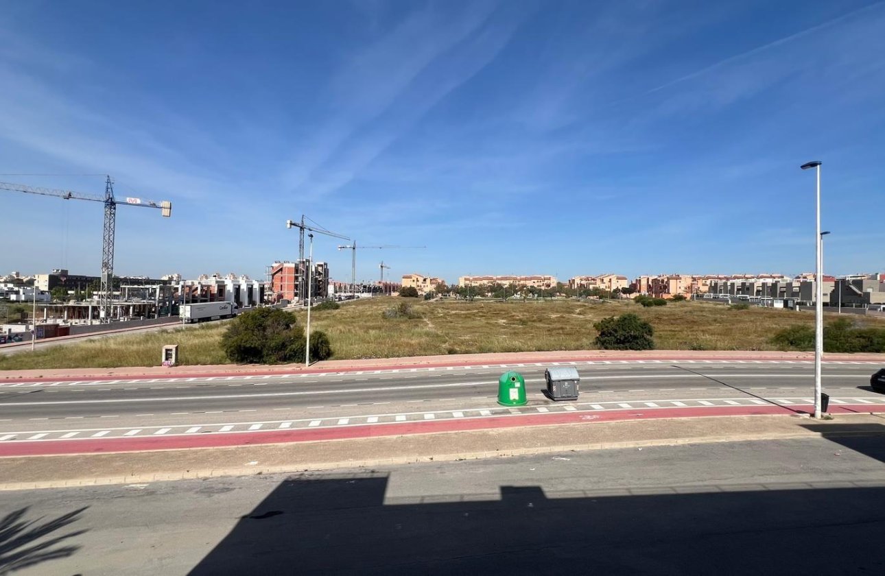 Resale - Studio - Torrevieja - Urb. Rosaleda