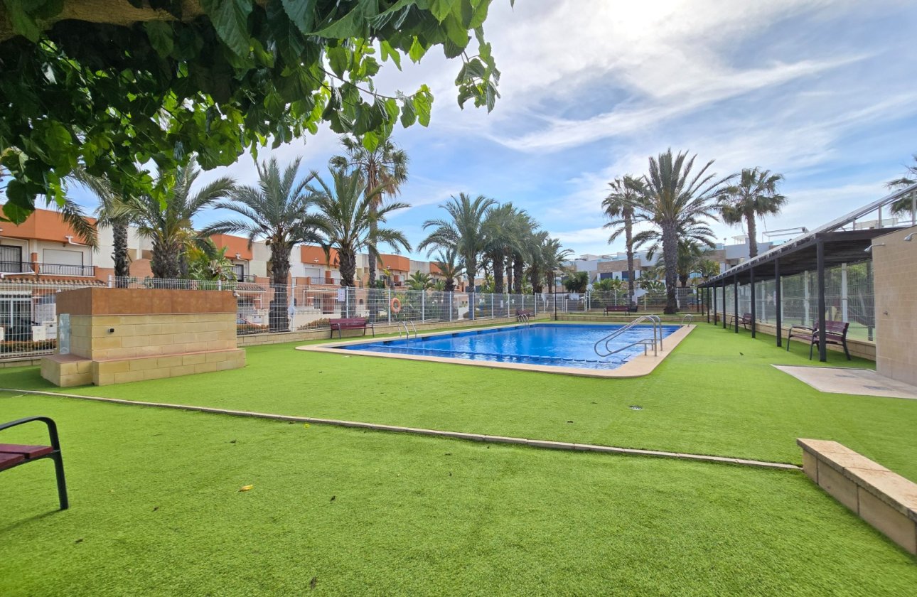Resale - Apartment / flat - Orihuela Costa - Villamartín *