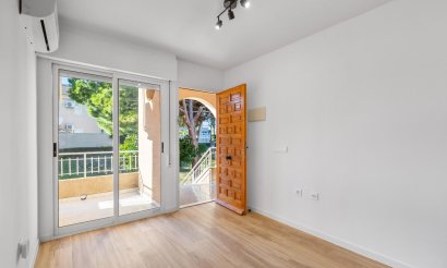 Resale - Apartment / flat - Torrevieja - Torreblanca