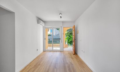 Resale - Apartment / flat - Torrevieja - Torreblanca