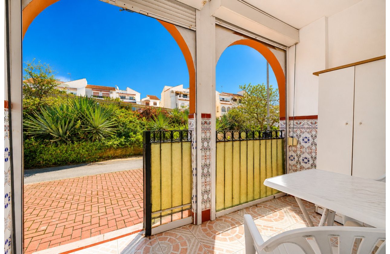 Resale - Bungalow - Torrevieja - playa de los naufragos