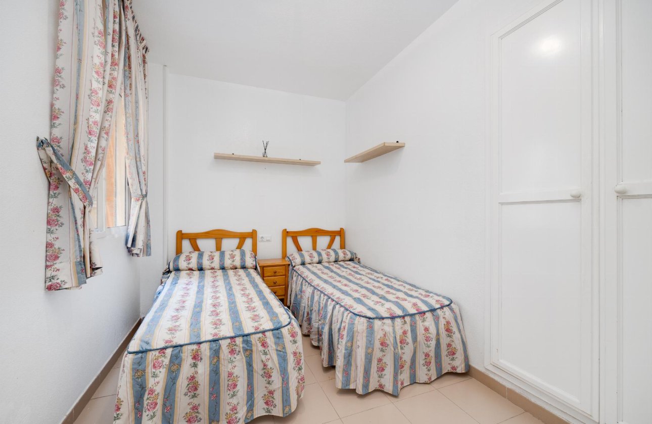Resale - Bungalow - Torrevieja - playa de los naufragos