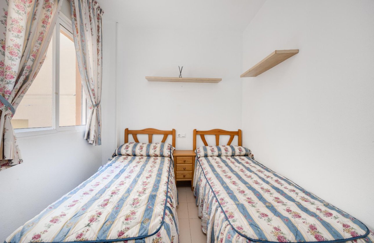 Resale - Bungalow - Torrevieja - playa de los naufragos