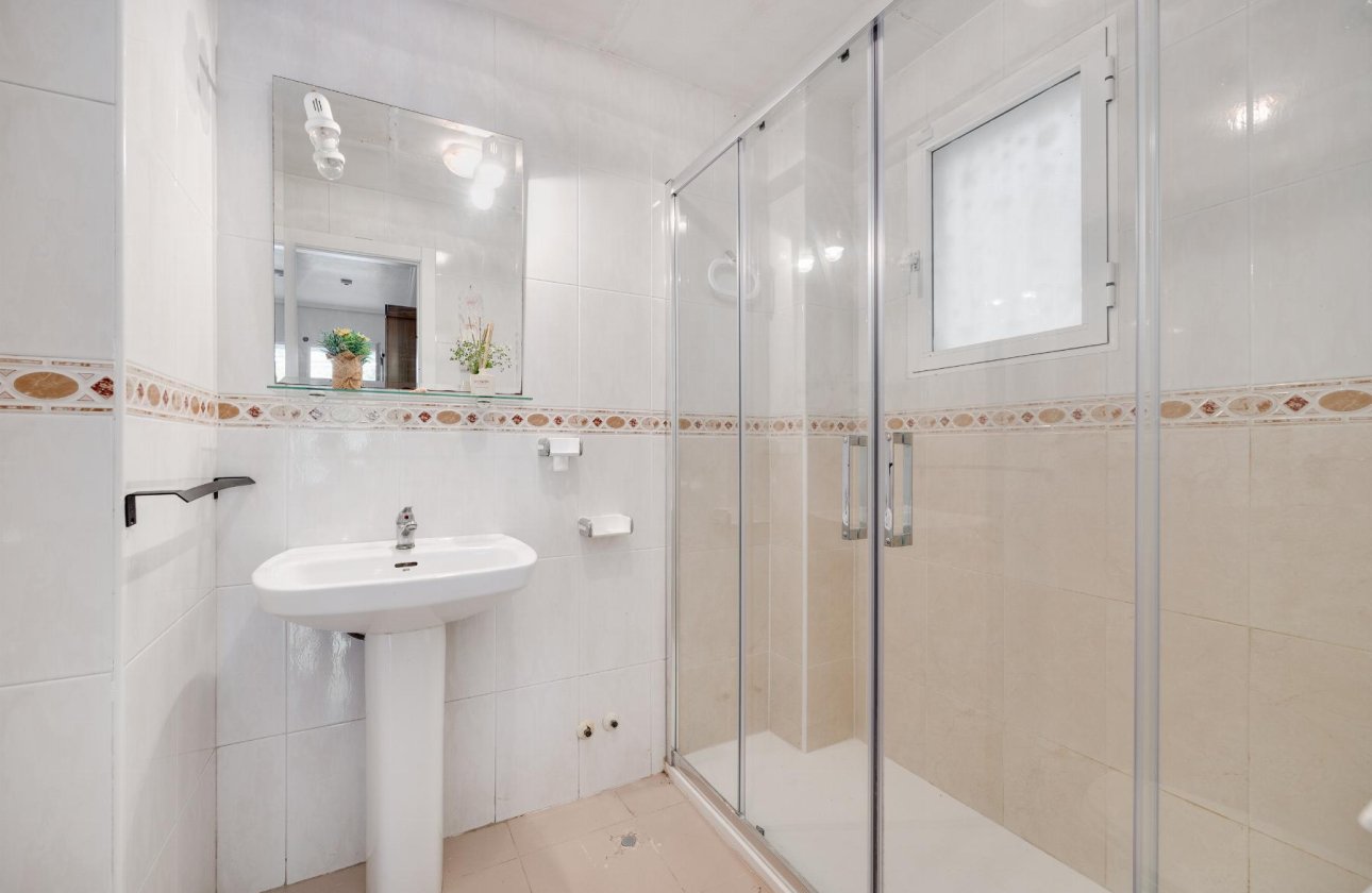 Resale - Bungalow - Torrevieja - playa de los naufragos