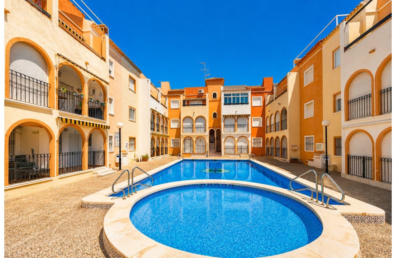 Resale - Bungalow - Torrevieja - playa de los naufragos
