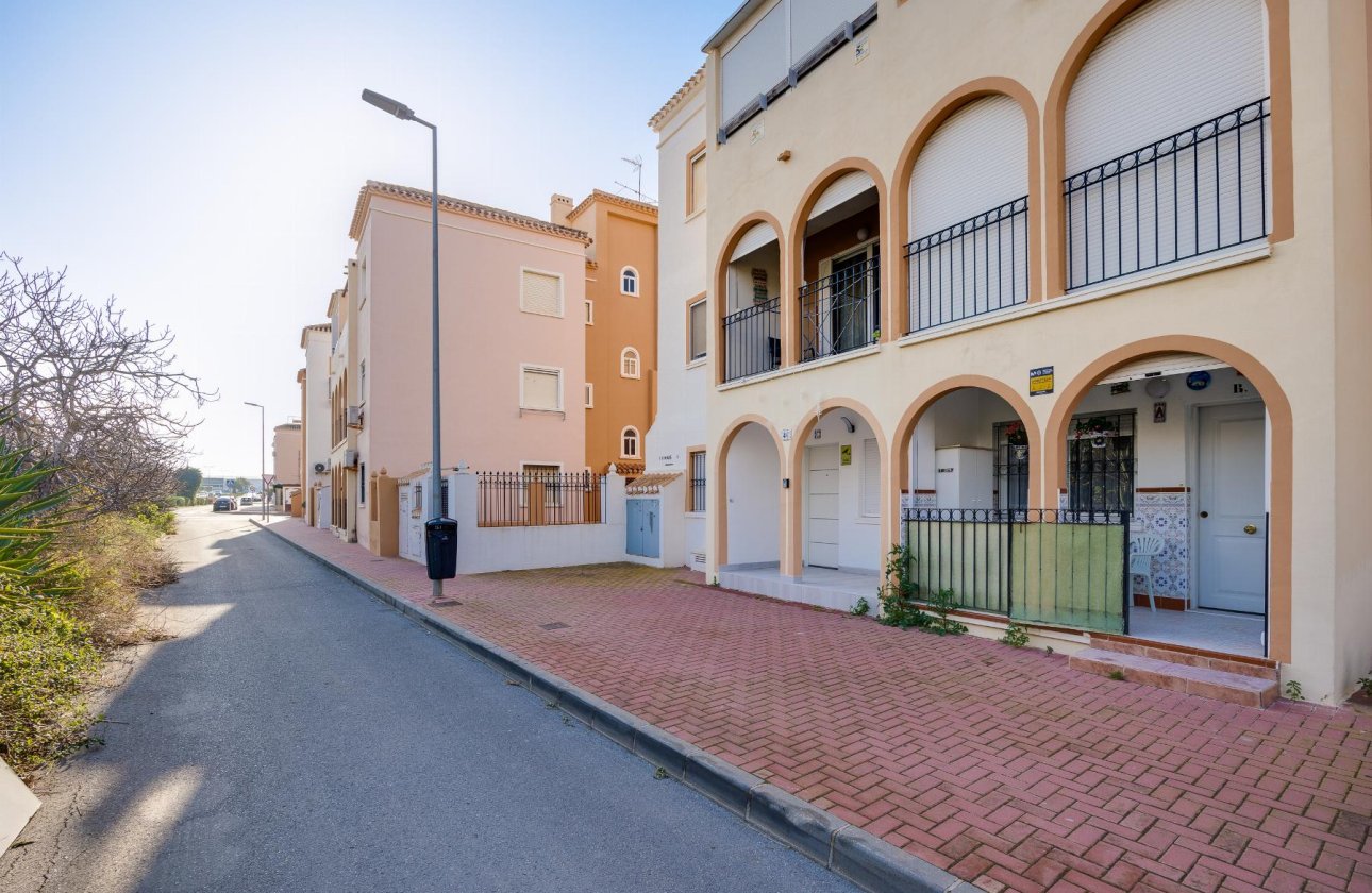 Resale - Bungalow - Torrevieja - playa de los naufragos