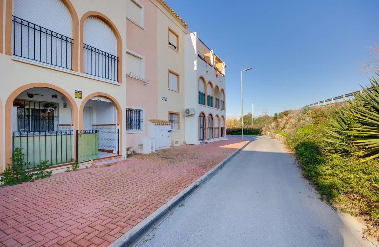 Resale - Bungalow - Torrevieja - playa de los naufragos