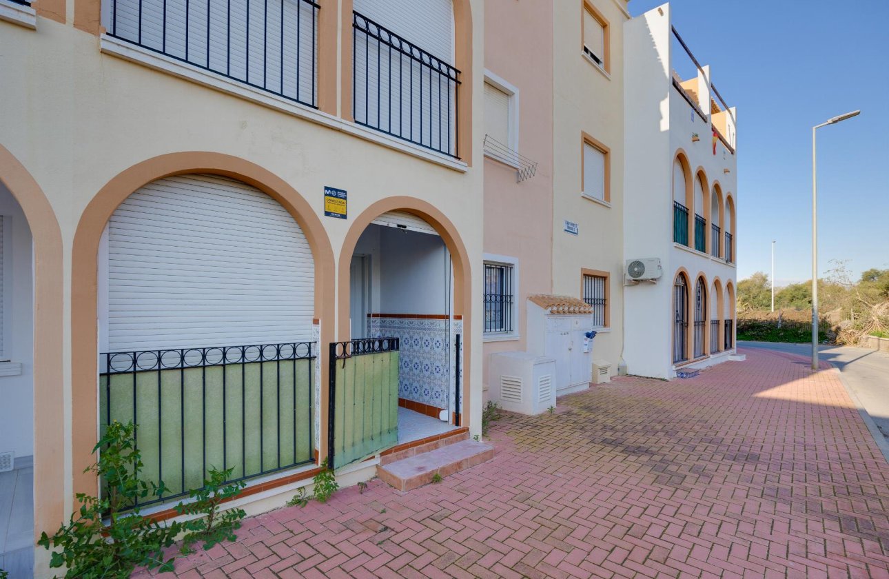Resale - Bungalow - Torrevieja - playa de los naufragos