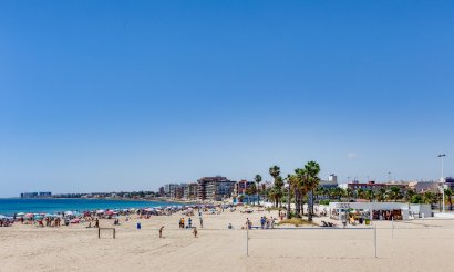 Resale - Bungalow - Torrevieja - playa de los naufragos