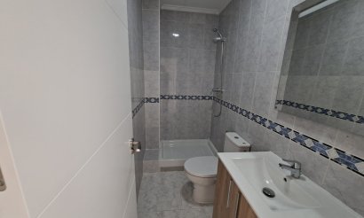 Resale - Townhouse - La Marina - La Marina - Urbanization