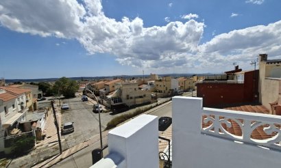 Resale - Townhouse - La Marina - La Marina - Urbanization