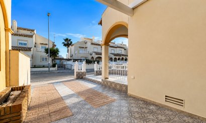 Resale - Townhouse - Orihuela Costa - Los Almendros