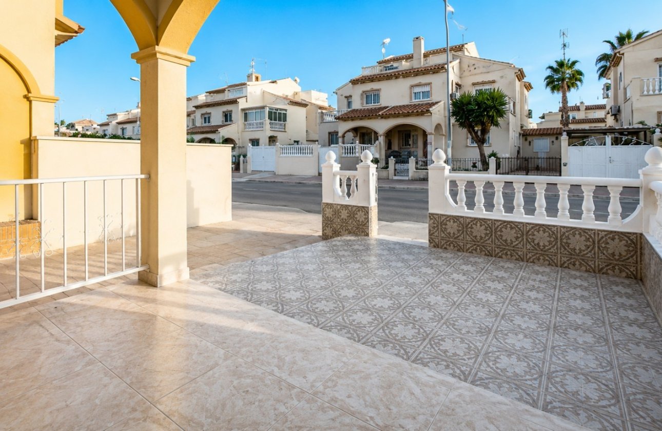 Resale - Townhouse - Orihuela Costa - Los Almendros