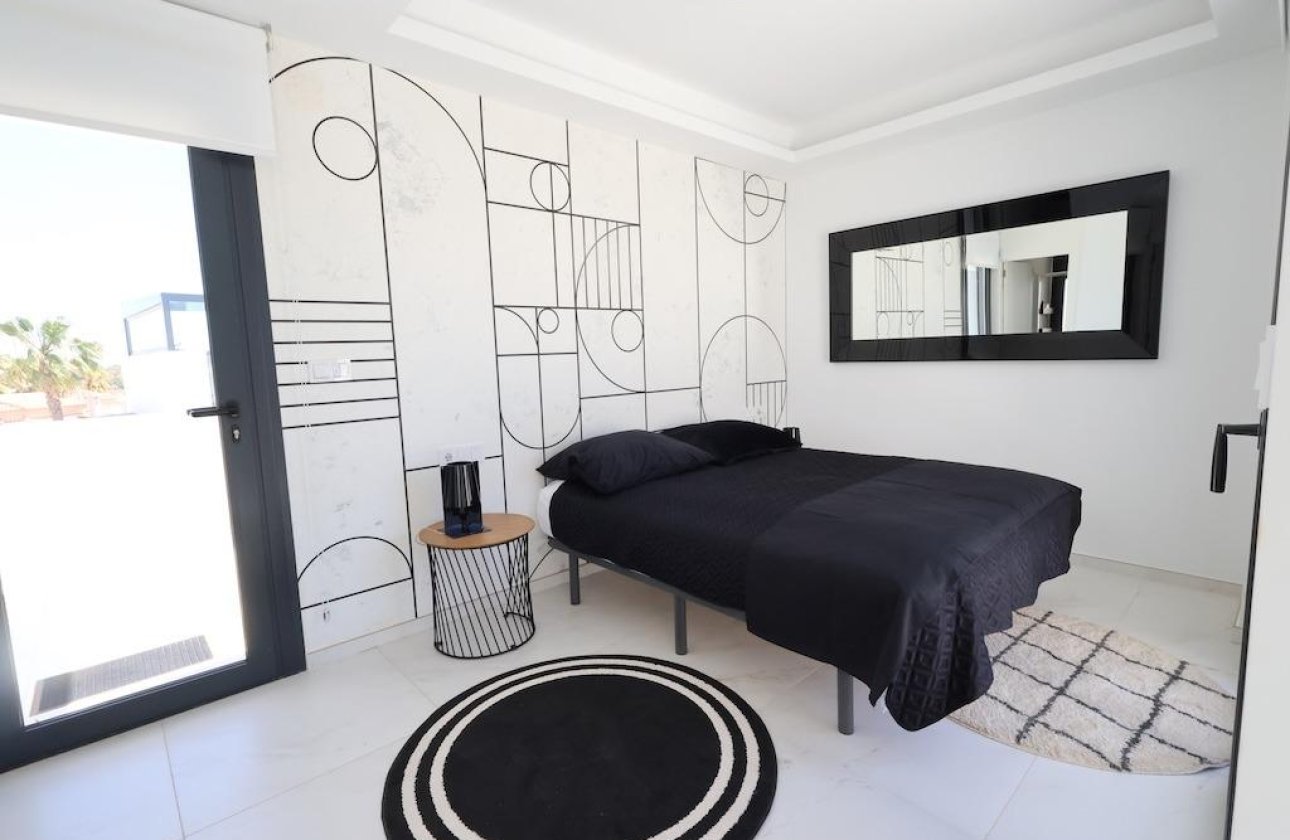 Resale - Villa - Rojales - La Marquesa