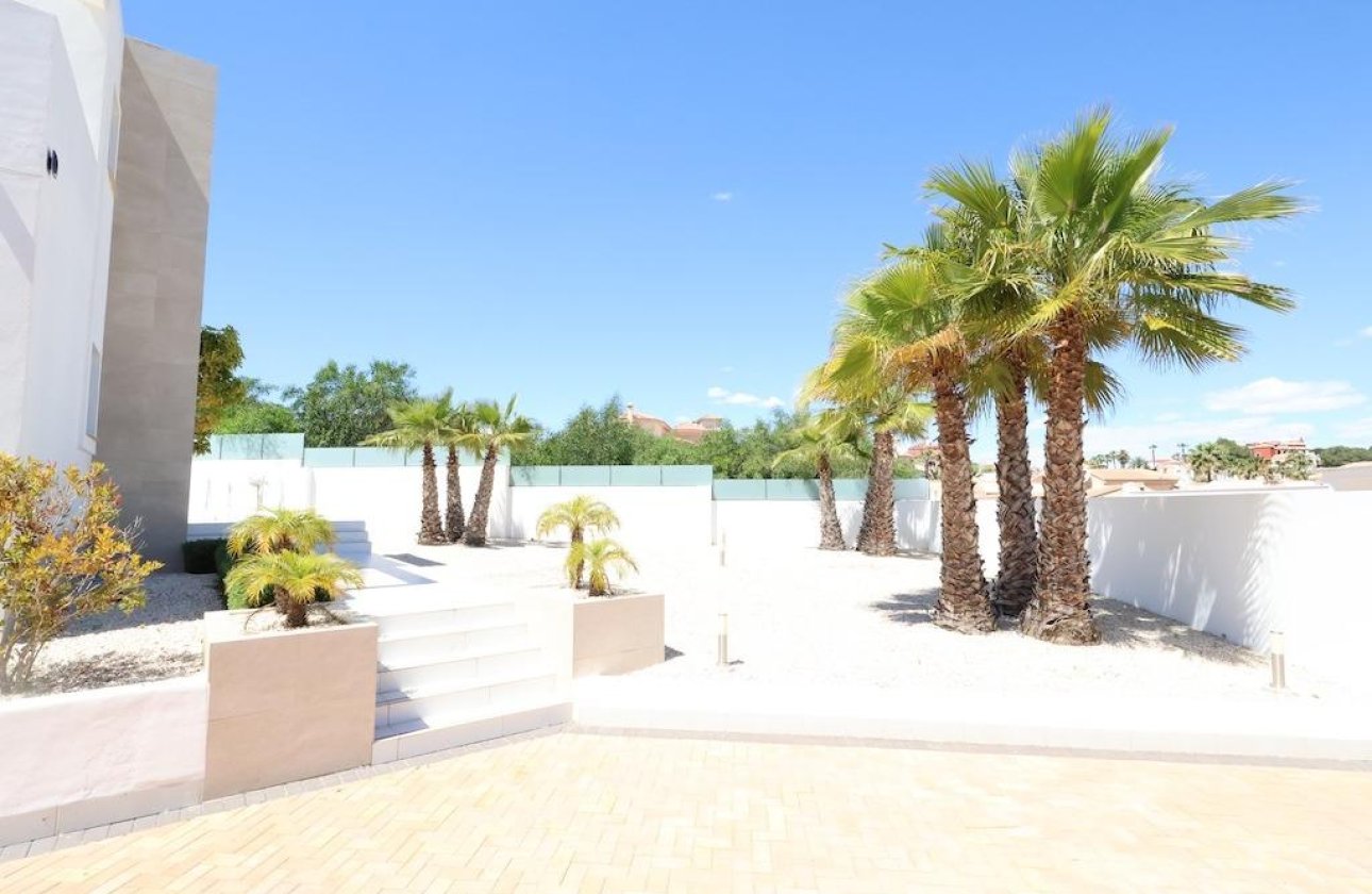 Resale - Villa - Rojales - La Marquesa