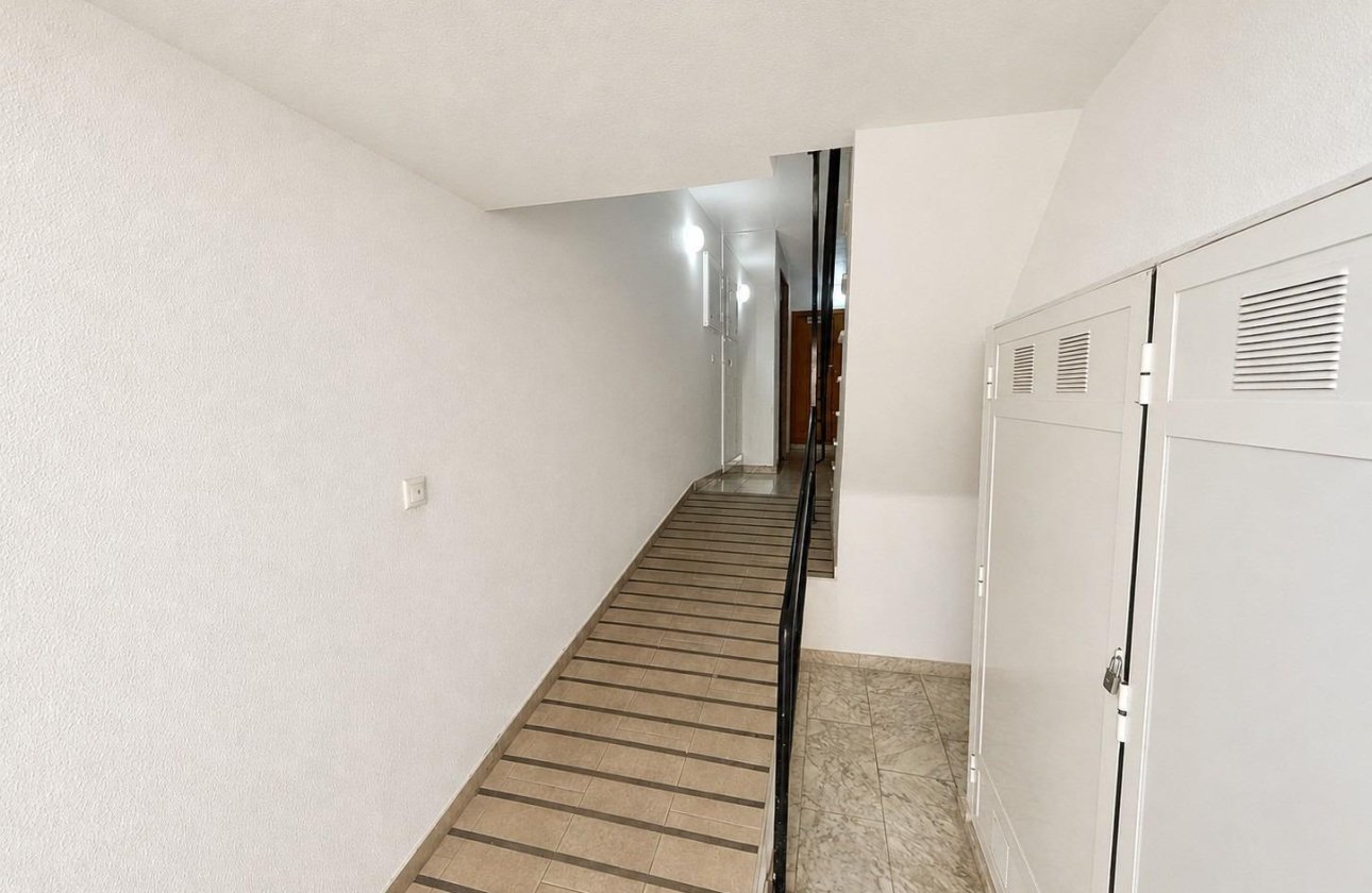 Resale - Apartment / flat - Torrevieja - Nueva Torrevieja