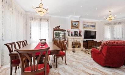 Resale - Villa - Orihuela Costa - Campoamor