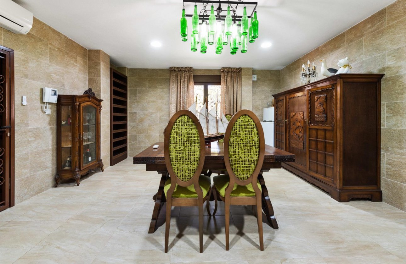 Resale - Villa - Orihuela Costa - Campoamor