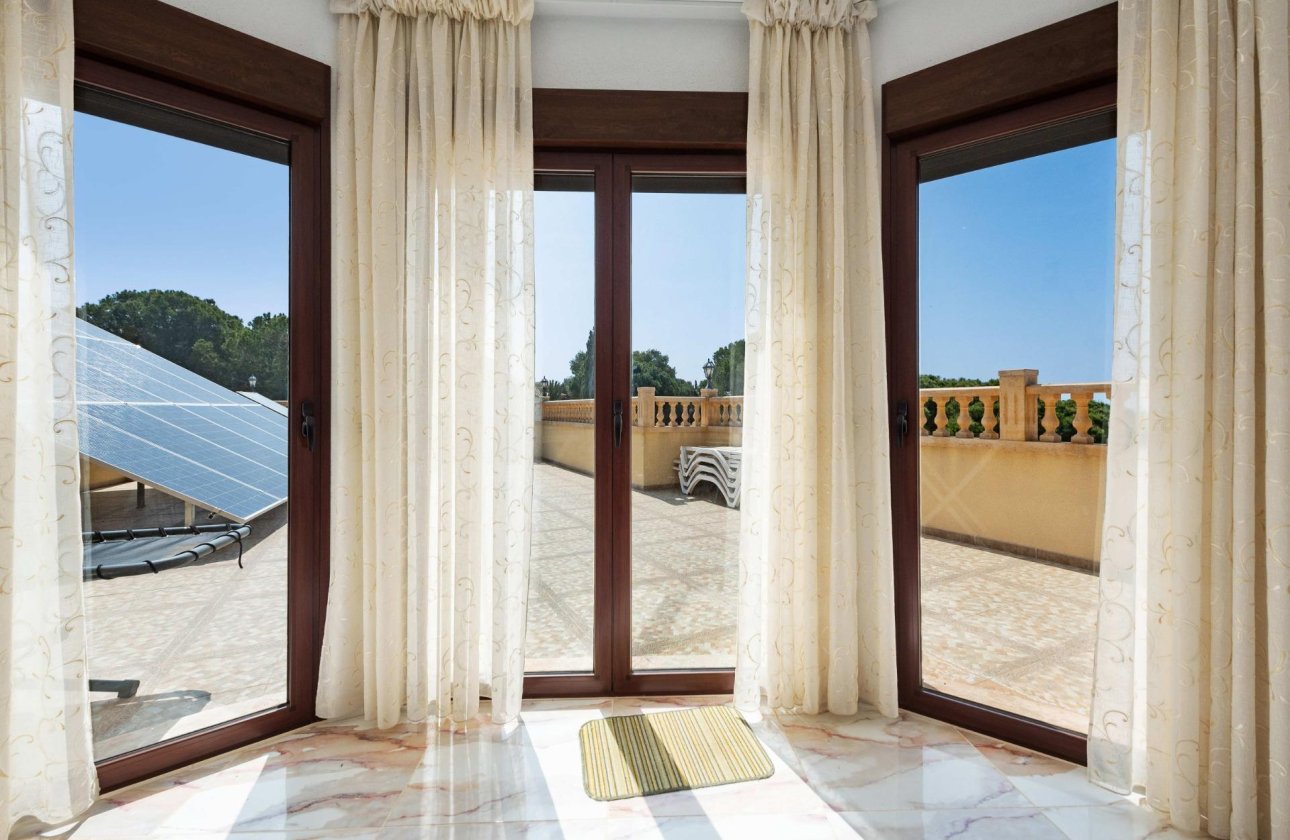 Resale - Villa - Orihuela Costa - Campoamor