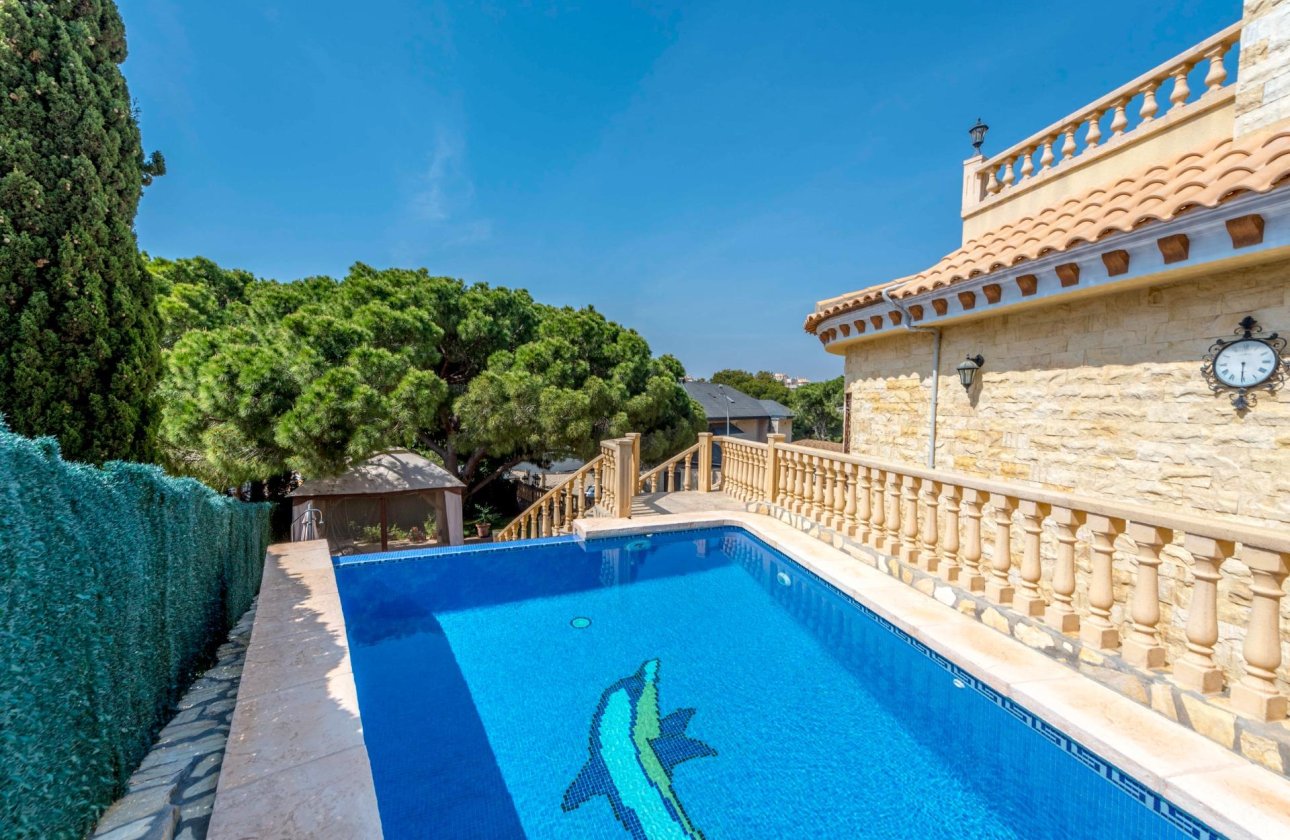 Resale - Villa - Orihuela Costa - Campoamor