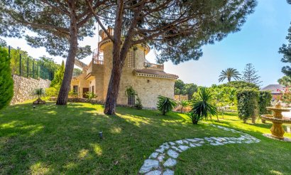 Resale - Villa - Orihuela Costa - Campoamor