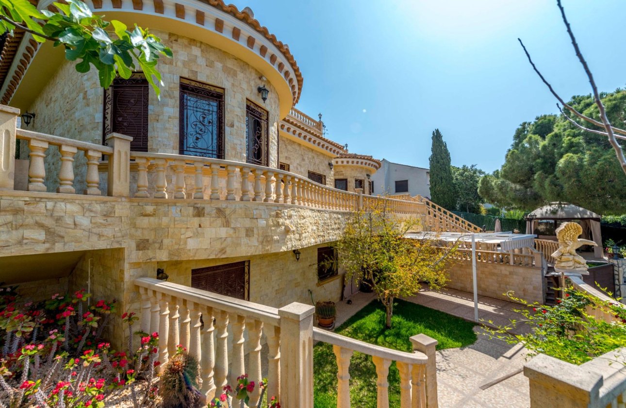 Resale - Villa - Orihuela Costa - Campoamor