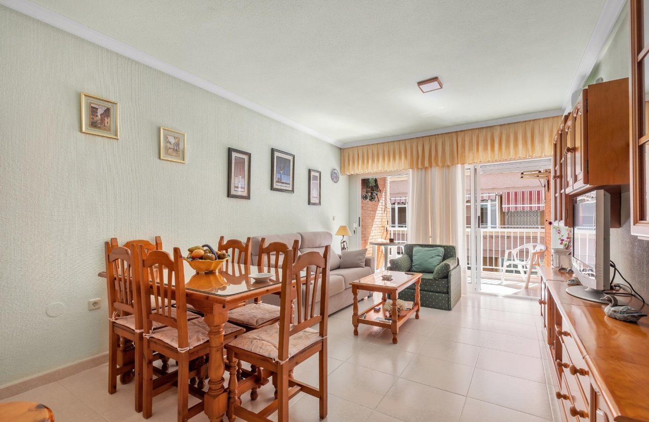 Resale - Apartment / flat - Torrevieja - Playa del Cura