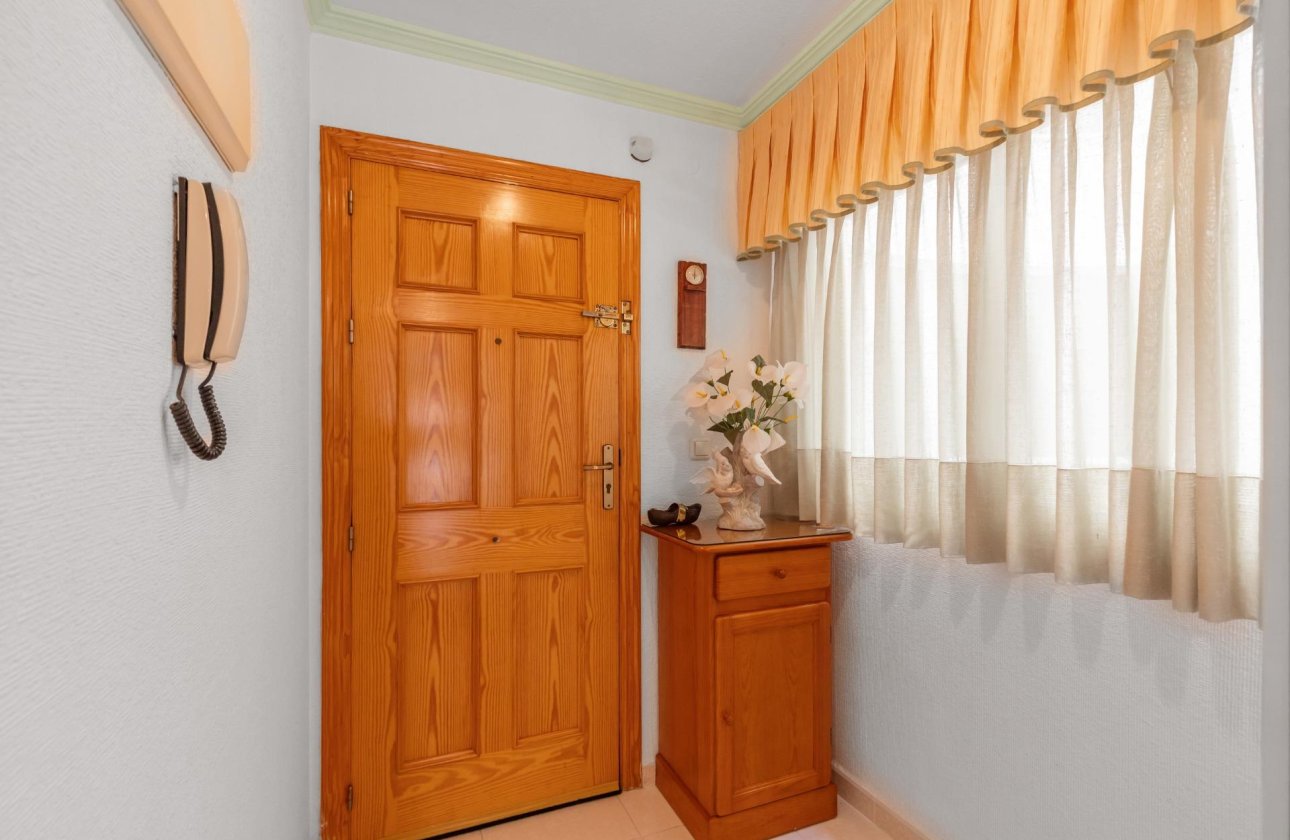 Resale - Apartment / flat - Torrevieja - Playa del Cura
