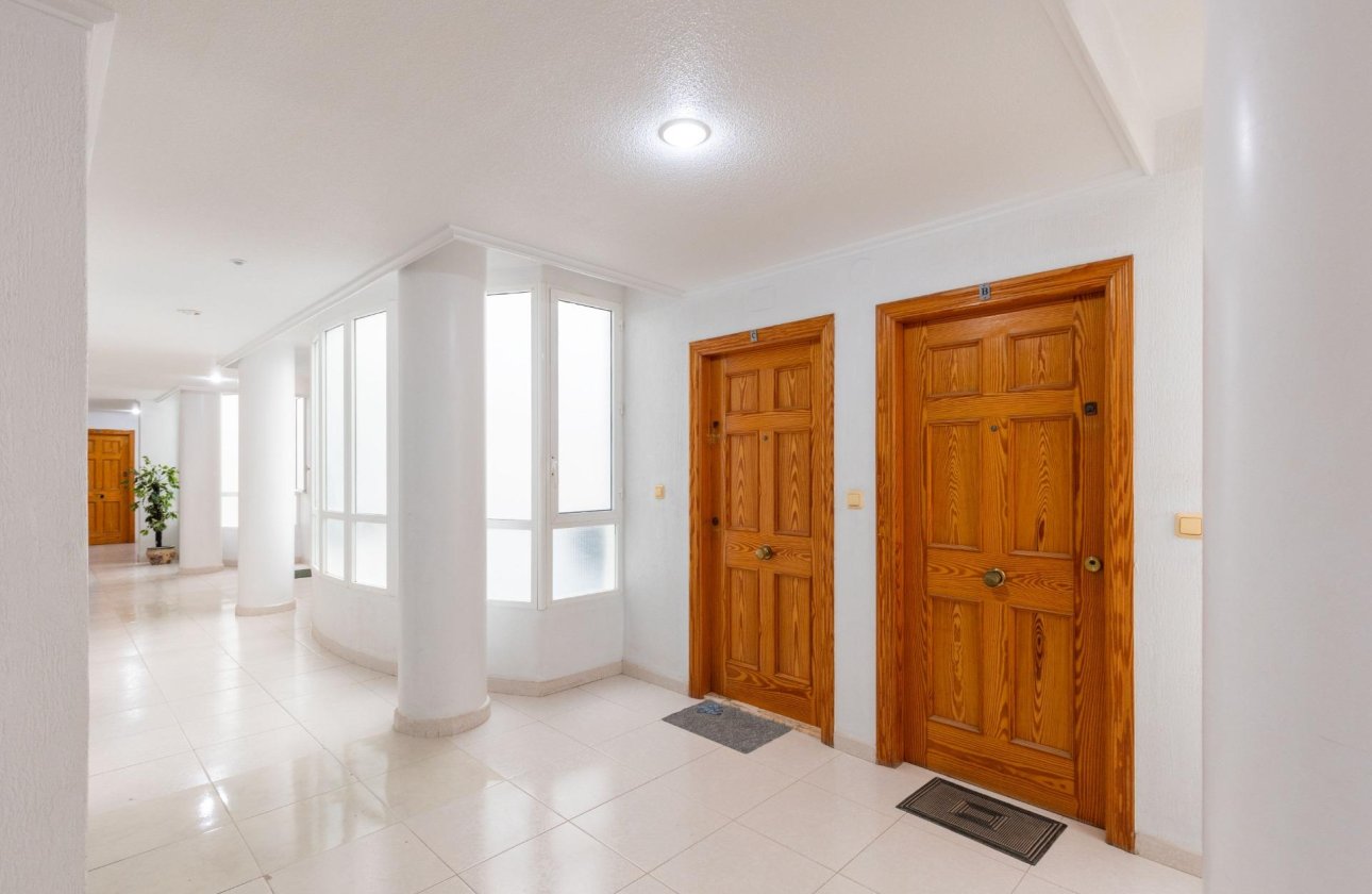 Resale - Apartment / flat - Torrevieja - Playa del Cura