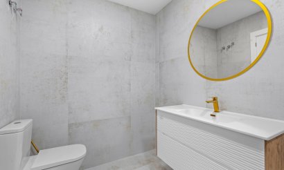 Resale - Apartment / flat - Torrevieja - Playa del Acequión