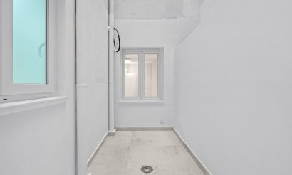 Resale - Apartment / flat - Torrevieja - Playa del Acequión