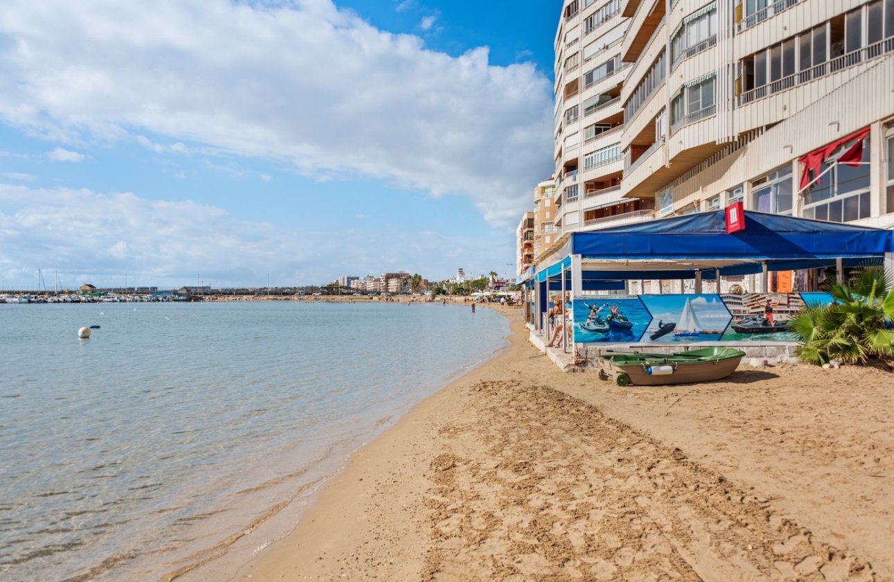 Resale - Apartment / flat - Torrevieja - Playa del Acequión