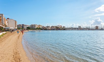 Resale - Apartment / flat - Torrevieja - Playa del Acequión