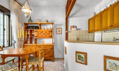 Revente - Maison de ville - Torrevieja - La Siesta - El Salado -  Torreta