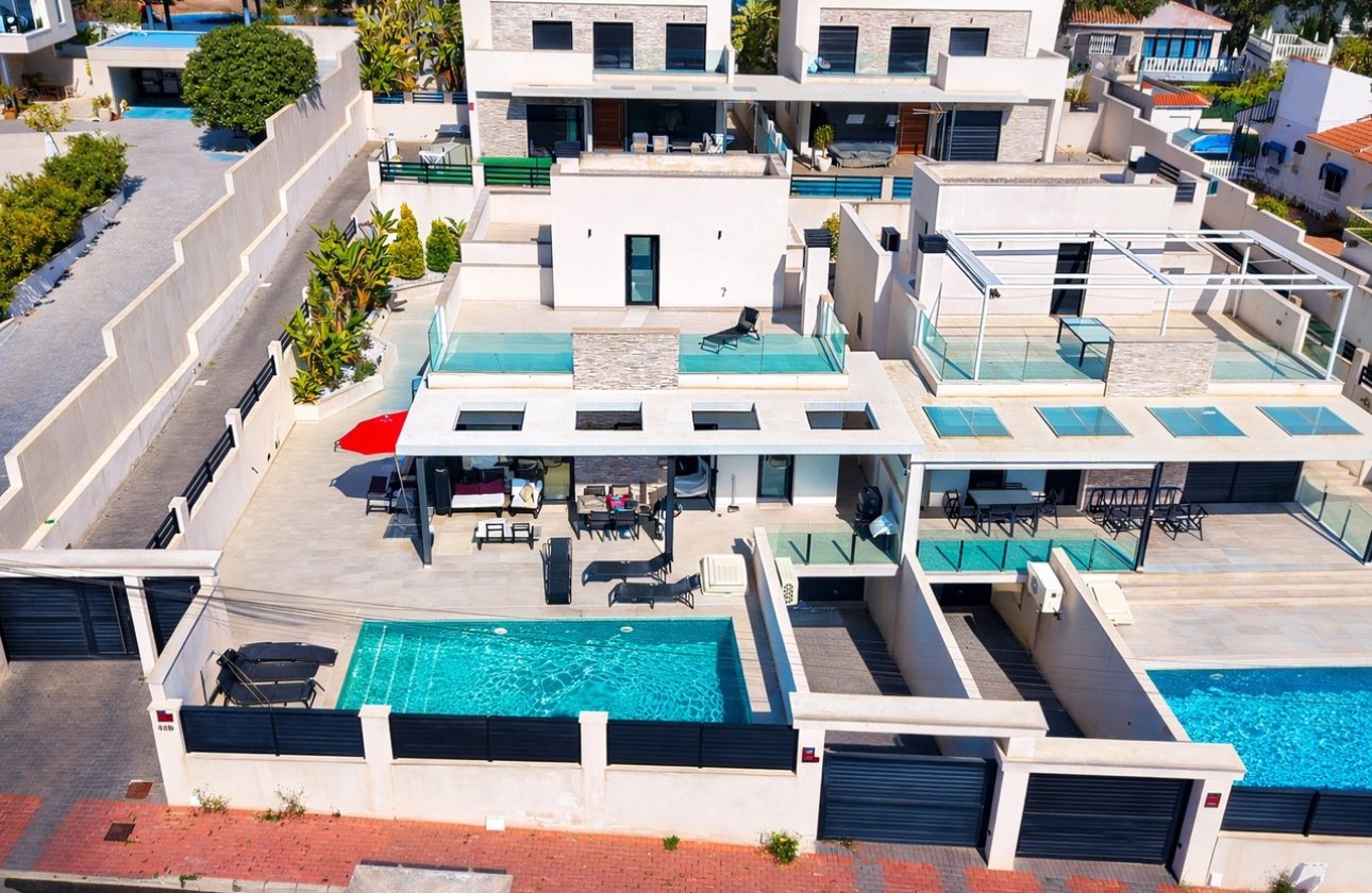 Resale - Villa - Los Balcones