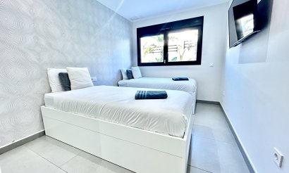 Resale - Villa - Los Balcones